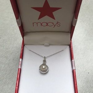 14KG NEVER WORN Necklace